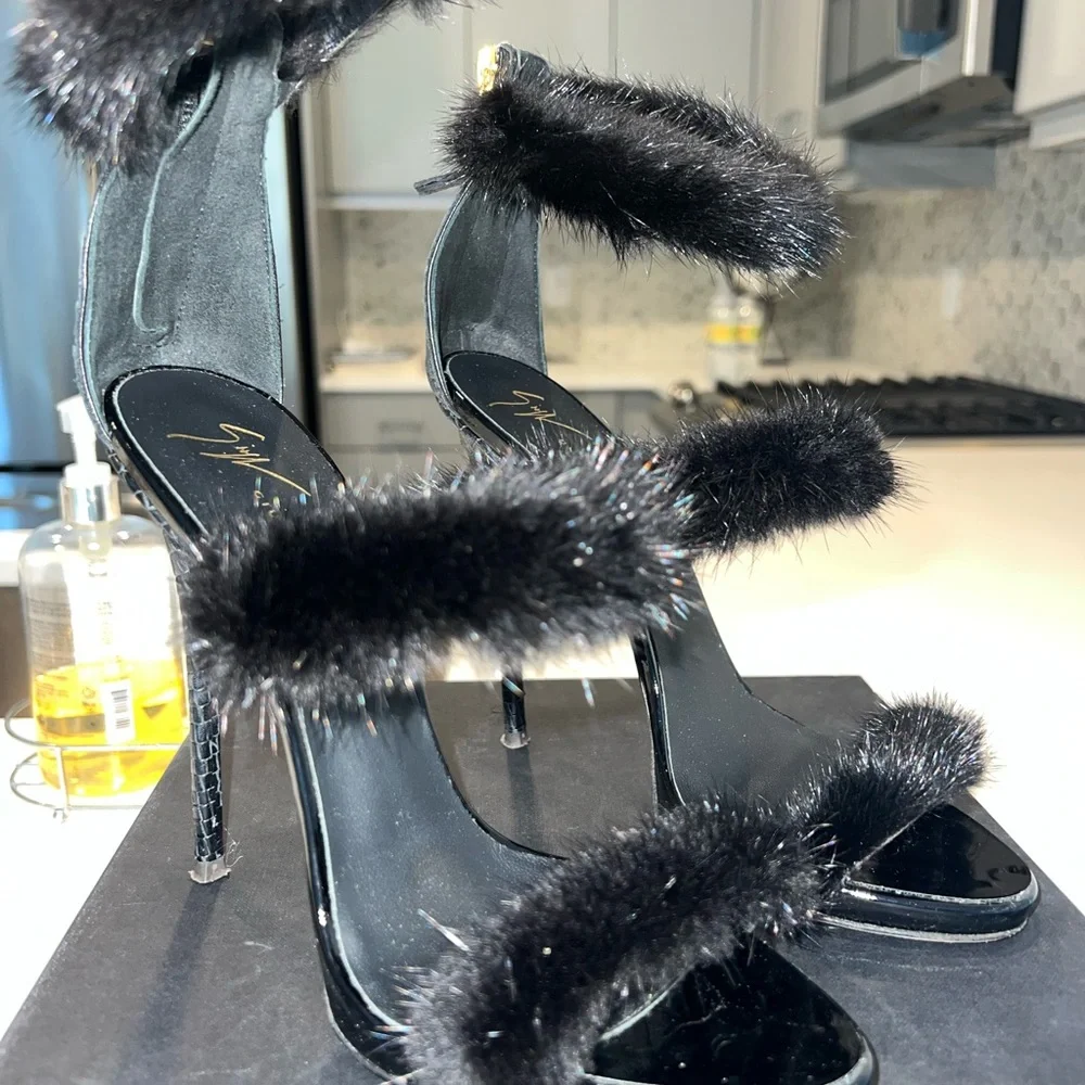 Giuseppe Zanotti Black Patent & Fur Strap Stiletto Sandals